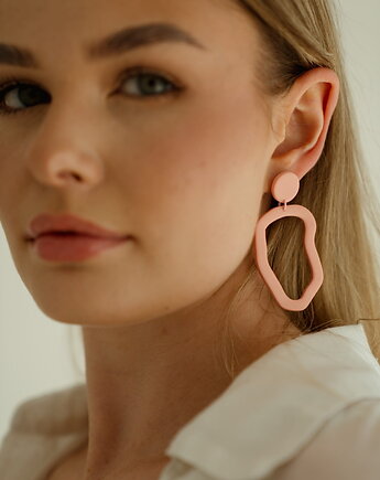 Wiszące sztyfty w organicznym kształcie, Dwie Gliny