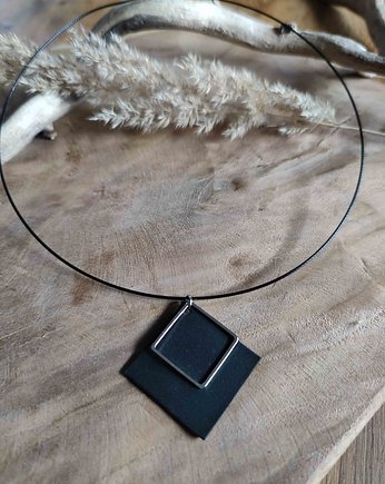 Minimalistyczny naszyjnik z zawieszką ze skóry w kształcie rombu, projekt owo