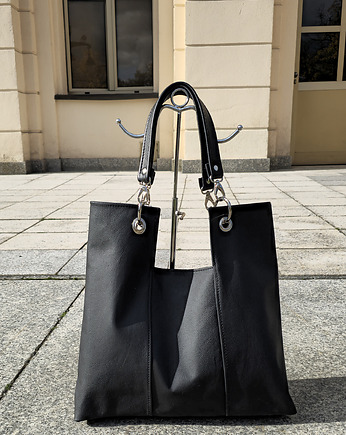 Czarna torebka ze skóry, modeMania