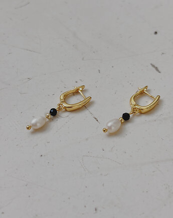Kolczyki z perłą i onyksem, Chmolowska Jewellery