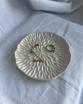 Talerz do serwowania, ozdobny, talerz na biżuterię ręcznie robiony, ceramika, Aleksandra Straus Ceramics Studio