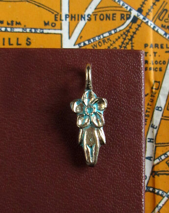 Brązowa zawieszka wróżka Niezapominajka, Antilica