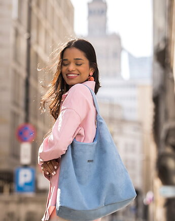 Torba HOBO z nubuku tapicerskiegow kolorze dżinsowym, Karolina Audycka