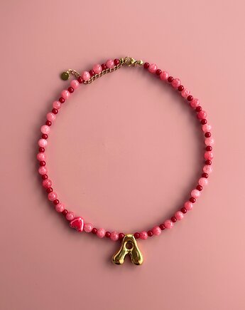 Naszyjnik z dmuchaną literką czerwono różowe koraliki, Juicy Beads