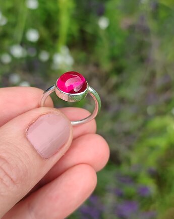 Srebrny pierścionek z cukierkowym rubinem, Agata Blaszkowska Jewelry