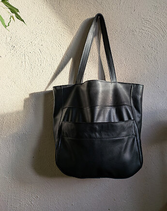 Duża czarna skórzana torba, Łagoda