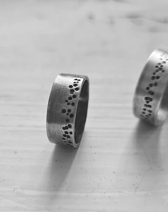 DOTS-2 pierścionek ze srebra oksydowana obrączka, OSOBY - Prezent dla dziadka