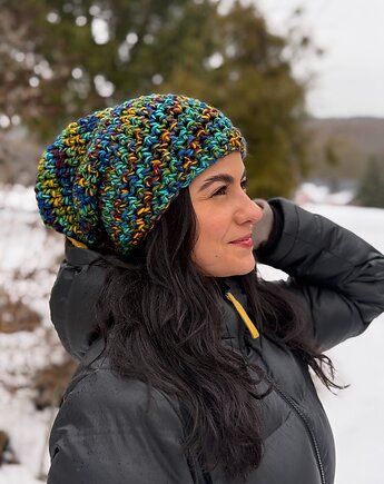Kolorowa duża czapka beanie z wełną i alpaką, Zasznurowane