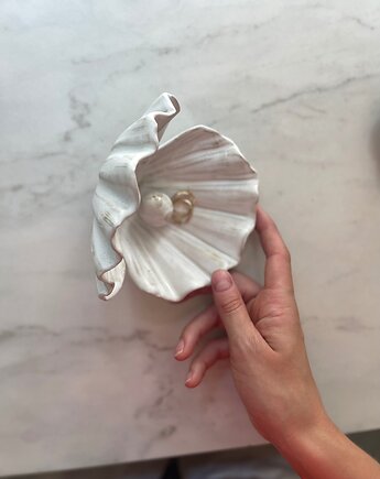 Ceramiczna Muszla Muszelka Skarbiec z Perłą na Biżuterię Biały Puch, Maison Fragile