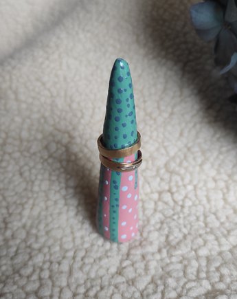 Nakrapiany stożek na pierścionki, AURA magicalthings