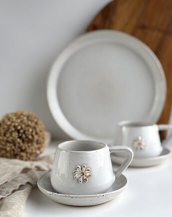 Taca / Patera + 2 białe filiżanki ceramiczne - Piegi ze stokrotką, Ceramika Tyka