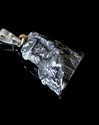 Surowy meteoryt, Pracownia Neores