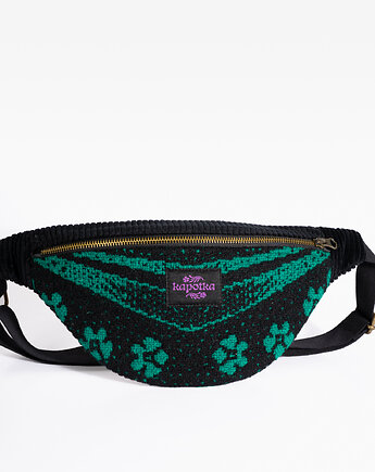 Upcyclingowa nerka ze ludowej tkaniny vintage, kapotka