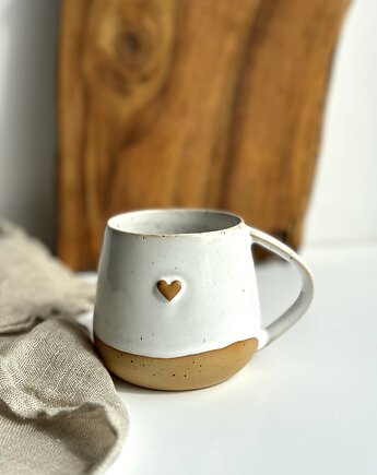 Kubek Beczułka ręcznie robiony 320 ml - Biały z sercem, Ceramika Tyka