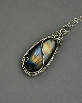 Wisiorek z labradorytem wire wrapping labradoryt, Agata Rozanska