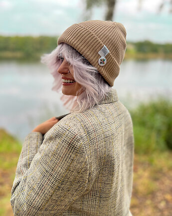 Czapka beanie z bawełny logo kolorowe Beżowa