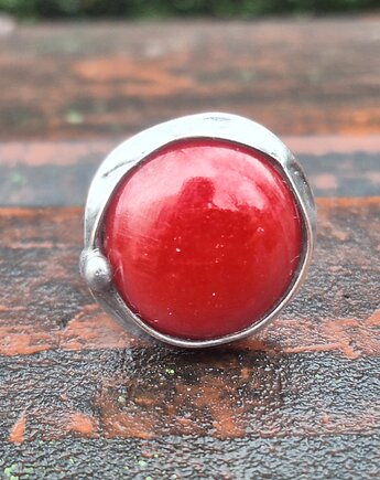 Ostrość - pierścionek regulowany, po drugiej stronie lustra