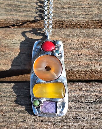 Dzień dobry:) - wisiorek, po drugiej stronie lustra