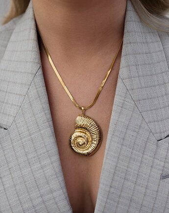 Złoty naszyjnik z muszlą na żmijce ze stali chirurgicznej premium Nerissa, Paraiso