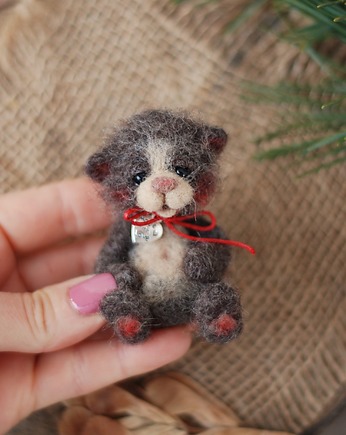 Brązowy Miś, BoboLobo Handicraft