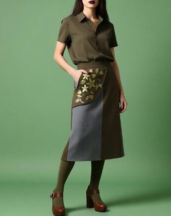 Spódnica midi wełniana z łączonych tkanin, haftowana kieszeń zewnętrzna, Isaz Atelier