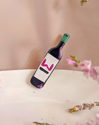 Pin przypinka z winem broszka z butelką wina , wino , boho, Dary Rusałki