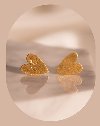 Małe kolczyki złote serca satynowe - sztyfty, Fox and Jewelry