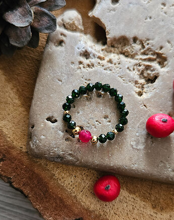 Elastyczny pierścionek ze szmaragdem Nilu i jadeitem, REVEAL