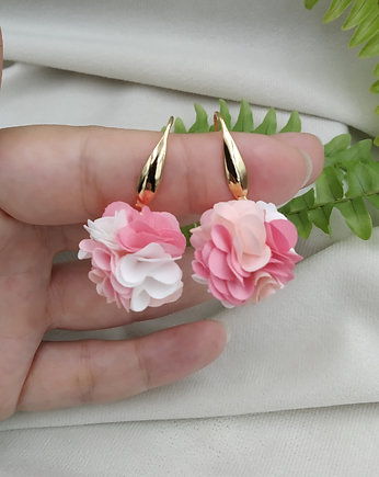 Małe kolczyki kwiatki różowe ombre, Soutacheria