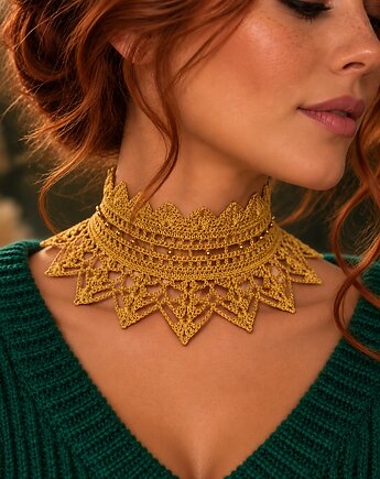 Koronkowy złoty choker, Księżycowa ćma