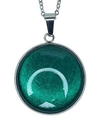 Wisiorek w perłowym odcieniu szmaragdu Dolunay e35/1, Artseko