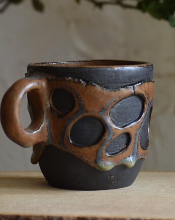 OTULANiE_kubek ceramiczny_czerń i brąz, LEP NA GLINĘ