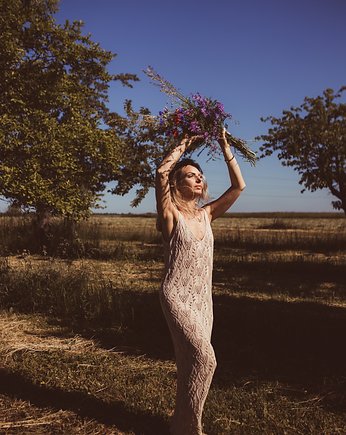 AŻUROWA SUKIENKA, PUDROWY róż, BIENKOVSKA