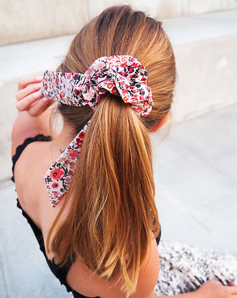 Maggie May Bow Scrunchie - gumka ze wstążką, Girlsband