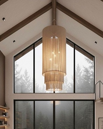 Lampa wisząca do wysokich wnętrz, Zaplątana W Sznurki