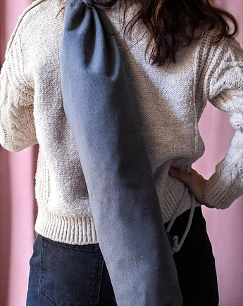 Szary pokrowiec na matę do jogi, raspberi