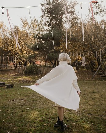 PŁASZCZ Z PASKIEM, kremowy, BIENKOVSKA
