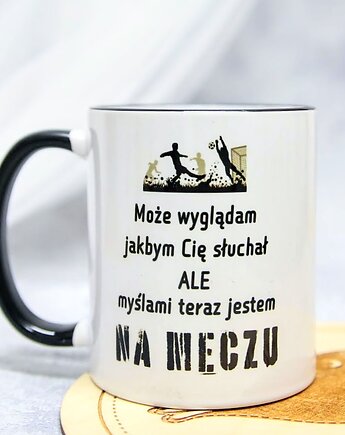 Kubek Myślami na Meczu Piłki Nożnej, tulimy