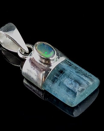 Baśniowy akwamaryn  opalem, Pracownia Neores