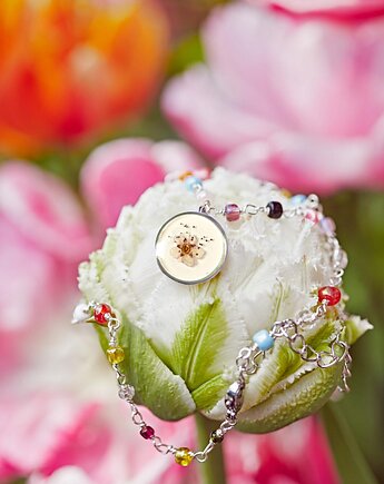 Naszyjnik z tawułą japońską i szklanymi koralikami, kwiaty biżuteria