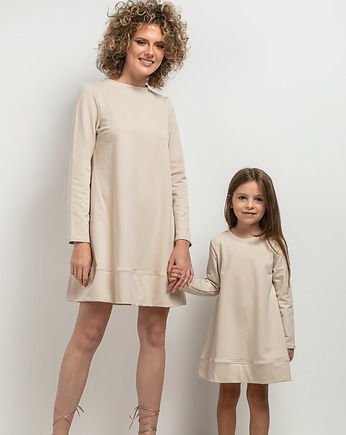 Komplet sukienek trapezowych dla mamy i córki, model 36, jasnobeżowy, mala bajka