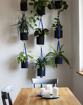 kwietnik Hanggo, Pekala Design