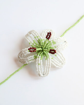 Biała lilia - naszyjnik choker z koralików, Hibiscus