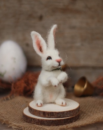 Biały Króliczek, BoboLobo Handicraft