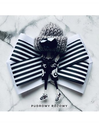 Czarno - Biała  Broszka   z Lalką NOWOŚĆ, Pudrowy Różowy