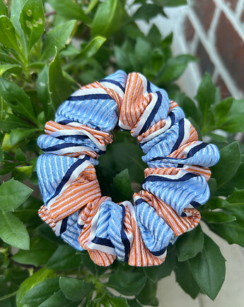 Jedwabna gumka scrunchie z upcyclingu, Lush from trash