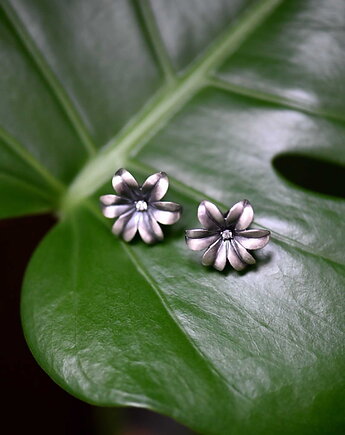 Kolczyki srebrne Hiacynty na sztyftach, VENUS GALERIA