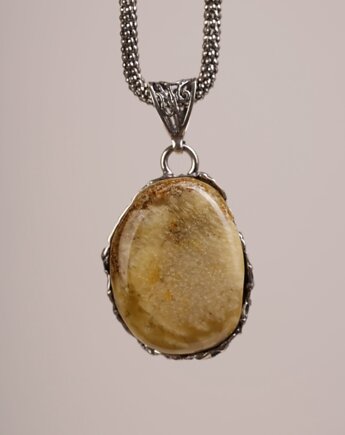 Wisiorek w srebrnej oprawie z naturalnym bursztynem bałtyckim, Andorii by Baco