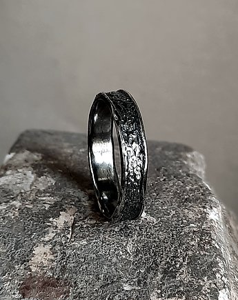 Pierścionek - sygnet ROUGH rozmiar 25, srebro p.925, ZIĘBA