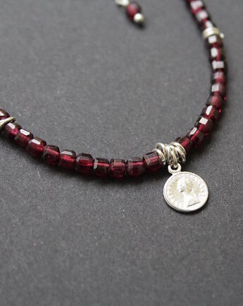 Naszyjnik Burgundowy, fado